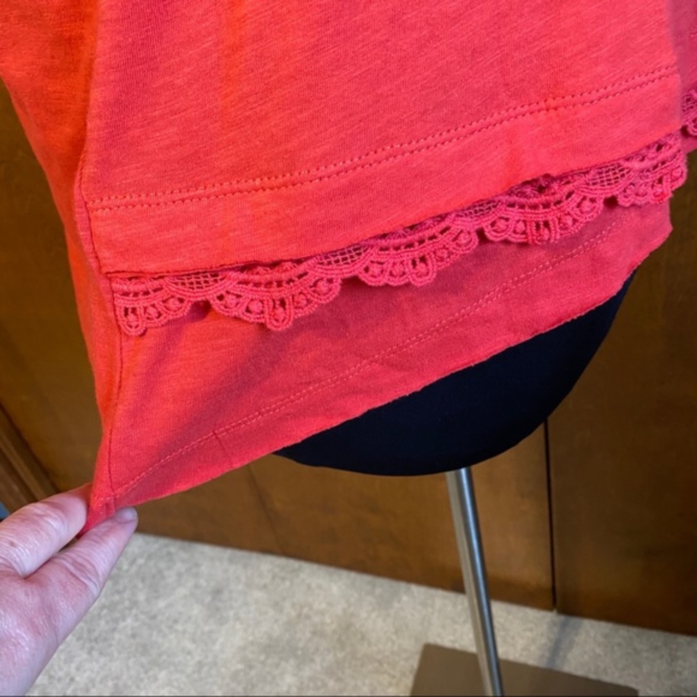 🎄WESTBOUND plus size short sleeve tee with lace - Picture 4 of 5